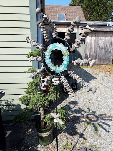 Florist «Chaves Gardens Inc», reviews and photos, 935 E Main Rd, Middletown, RI 02842, USA