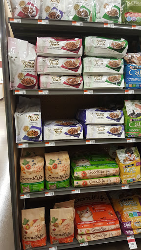 Pet Supply Store «Pet Supplies Plus», reviews and photos, 9500 Dorchester Rd #350, Summerville, SC 29485, USA