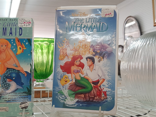 Antique Store «7th Avenue Antique Mall», reviews and photos, 2563 7th Ave E, North St Paul, MN 55109, USA