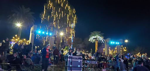 Festival «Glendale Glitters», reviews and photos, N 58th Ave & W Glendale Ave, Glendale, AZ 85301, USA