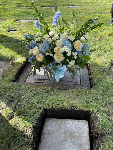 Florist «Buds & Blooms At South Hill», reviews and photos, 3924 S Meridian, Puyallup, WA 98373, USA