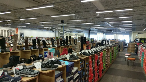 Shoe Store «DSW Designer Shoe Warehouse», reviews and photos, 530 W Mt Pleasant Ave, Livingston, NJ 07039, USA