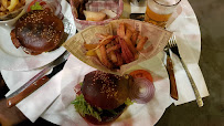 Hamburger du Restaurant français Les Artistes à Paris - n°9