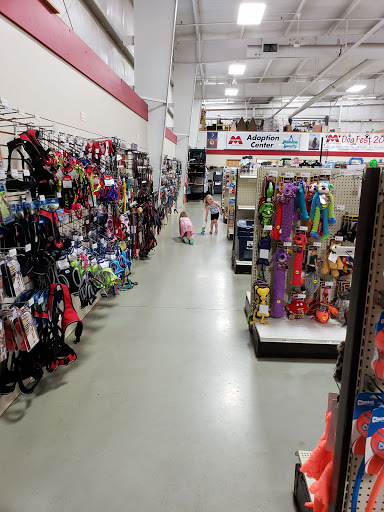 Pet Supply Store «Mounds Pet Food Warehouse», reviews and photos, 5350 King James Way, Fitchburg, WI 53719, USA
