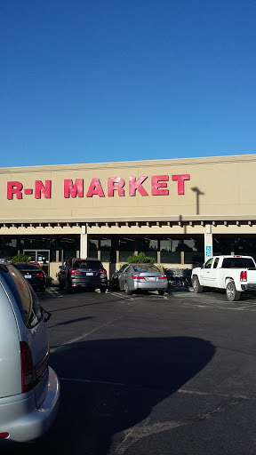 Grocery Store «R-N Market», reviews and photos, 6670 N Cedar Ave, Fresno, CA 93710, USA