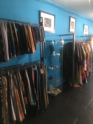 Ramon's Rags to Riches Vintage Clothing & Gallery