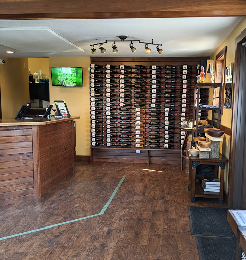 Winery «M Cellars», reviews and photos, 6193 S River Rd W, Geneva, OH 44041, USA