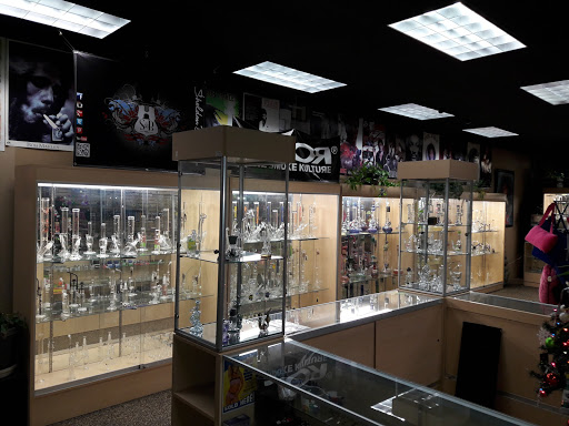 Tobacco Shop «Heavy Hitters Smoke Shop», reviews and photos, 10344 Beach Blvd, Stanton, CA 90680, USA