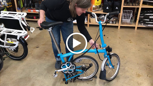 Bicycle Store «Cosmic Bikes Inc.», reviews and photos, 4641 N Milwaukee Ave, Chicago, IL 60630, USA