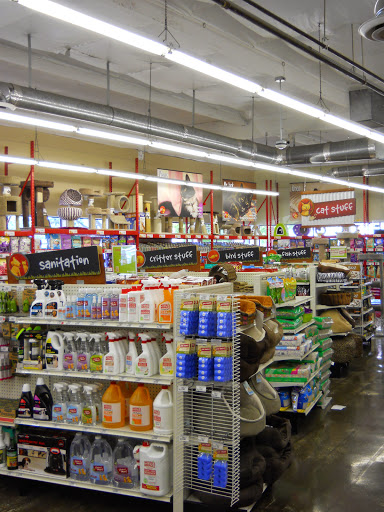 Pet Supply Store «Pet Food Express», reviews and photos, 6398 Telegraph Ave, Oakland, CA 94609, USA