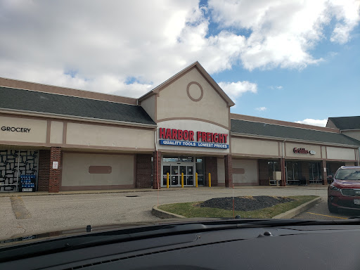 Hardware Store «Harbor Freight Tools», reviews and photos, 990 N Court St, Medina, OH 44256, USA