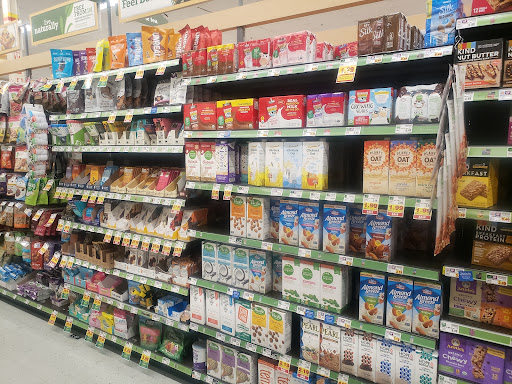 Grocery Store «Fred Meyer», reviews and photos, 2855 Broadway St NE, Salem, OR 97303, USA