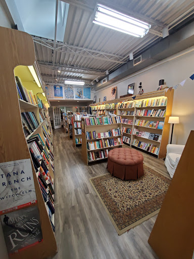 Book Store «Winchester Book Gallery», reviews and photos, 185 N Loudoun St, Winchester, VA 22601, USA