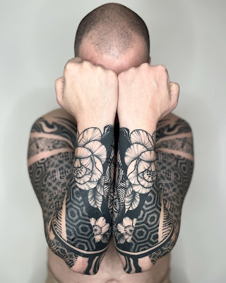 PRISME TATTOO MARSEILLE - salon de tatouage et d’esthétique à Marseille