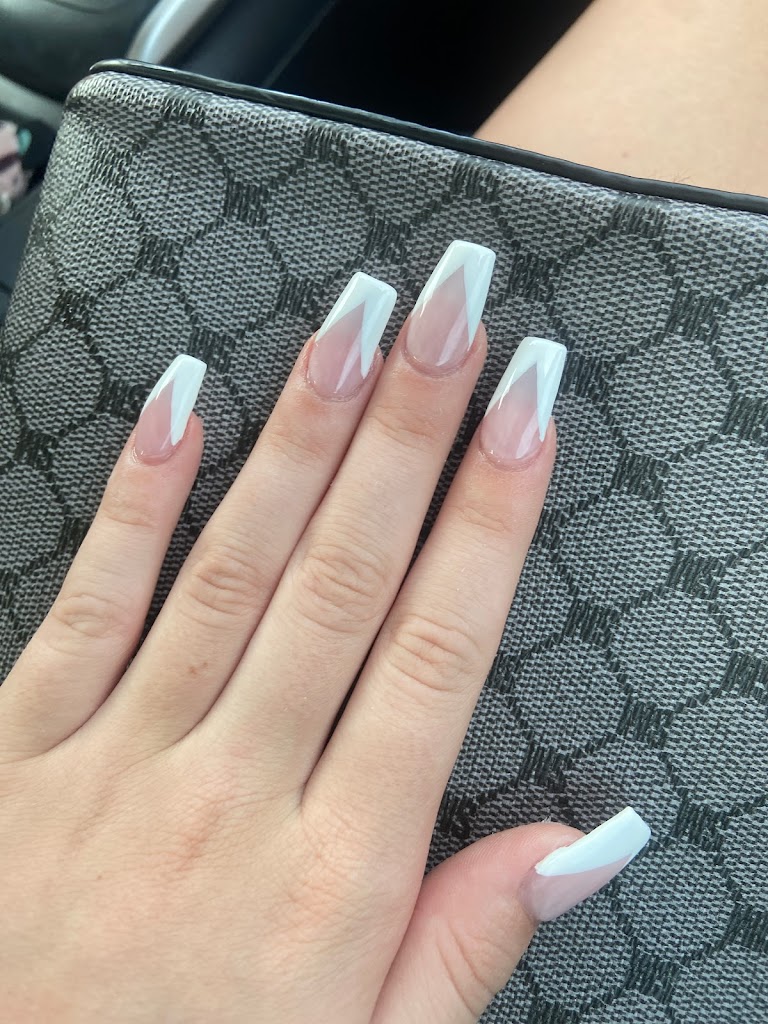 City Nail 72112