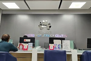 HUAWEI Customer Service Center - Bashundhara City image