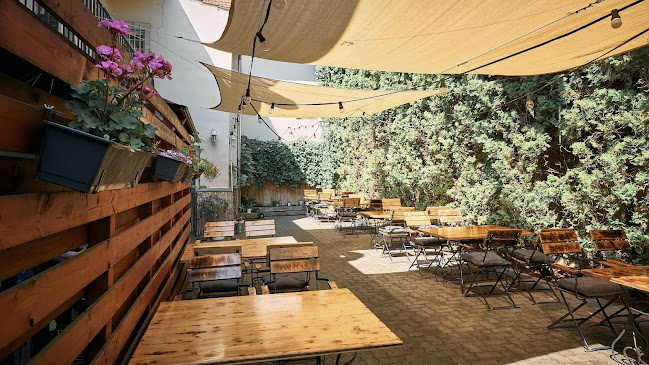 Restaurace Klub cestovatelů telefonní číslo
