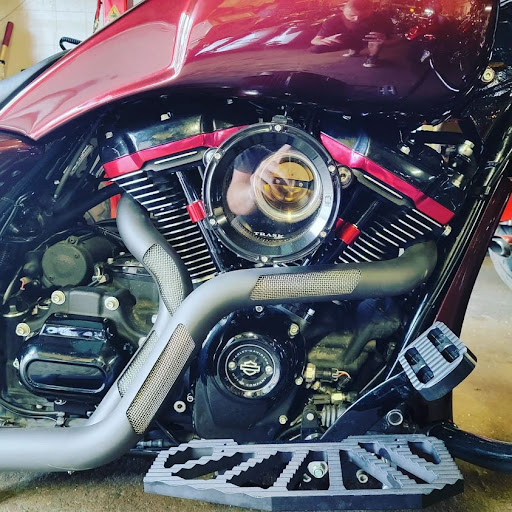 Motorcycle Parts Store «Iron Hawg Custom Cycles Inc.», reviews and photos, 640 W 15th St, Hazleton, PA 18201, USA