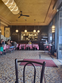 Atmosphère du Restaurant français Bouillon Chartier Gare de l'Est à Paris - n°8