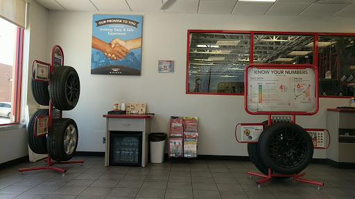 Tire Shop «Discount Tire Store - Watauga, TX», reviews and photos, 6325 Rufe Snow Dr, Watauga, TX 76148, USA