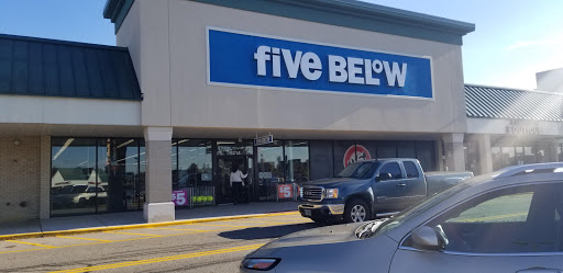 Variety Store «Five Below», reviews and photos, 6198 Little River Turnpike, Alexandria, VA 22312, USA