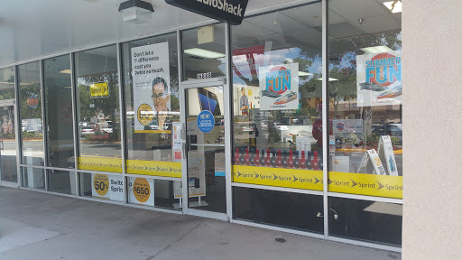RadioShack, 16888 US-441, Mt Dora, FL 32757, USA, 