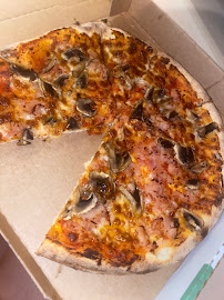 Plats et boissons du Pizzeria Pizza regazzo 🇮🇹👨‍🍳 à Nanterre - n°2