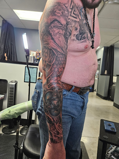 Explore hummingbird tattoo ideas, creative tattoo ideas in Dover, available at TATTOO MAFIA, INC.