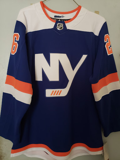 Sporting Goods Store «Amity Harbor Sports», reviews and photos, 149 Merrick Rd, Amityville, NY 11701, USA