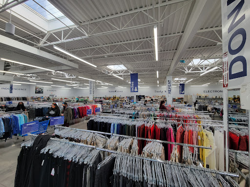 Thrift Store «Goodwill Laburnum Retail Store & Donation Center», reviews and photos, 3979 Gay Ave, Richmond, VA 23231, USA