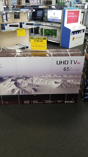 Electronics Store «Best Buy», reviews and photos, 3549 W Shore Dr, Holland, MI 49424, USA