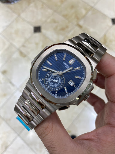 Watch Store «Diamond Club Jewelry Store Miami, Used Rolex Watches Miami», reviews and photos, 36 NE 1st St #154, Miami, FL 33132, USA