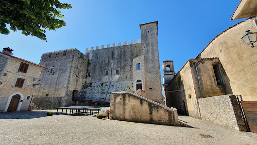 Castello baronale di Maenza Piazza del Duomo, 04010 Maenza LT, Italia