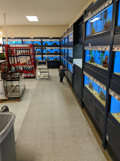 Pet Supply Store «Petco Animal Supplies», reviews and photos, 200 Center Blvd S, Christiana, DE 19702, USA