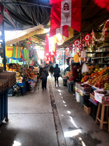 Mercado nocturno Juliaca