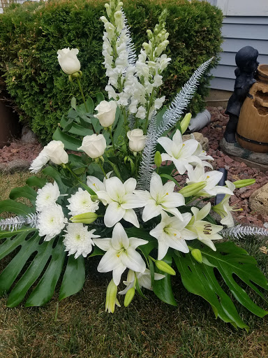 Wholesale Florist «Green Village Flowers», reviews and photos, 5457 Keystone Ct, Plainfield, IL 60586, USA