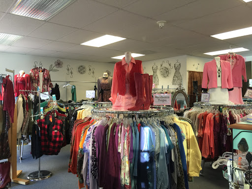 Thrift Store «Chase Me Again», reviews and photos, 289 NE 2nd St, Gresham, OR 97030, USA