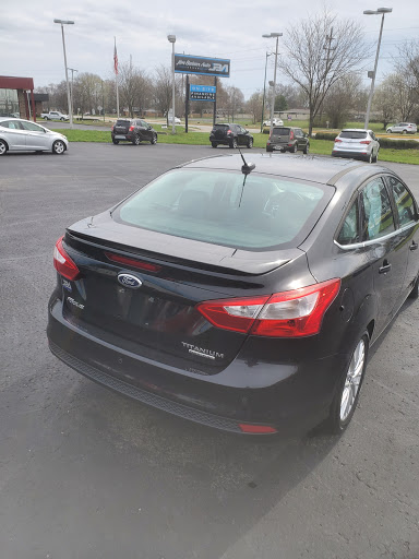 Car Dealer «Jim Butner Auto Inc», reviews and photos, 205 W Lewis and Clark Pkwy, Clarksville, IN 47129, USA