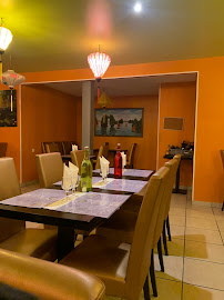 Atmosphère du Restaurant vietnamien La Fleur de Lotus à Saint-Amand-Montrond - n°4