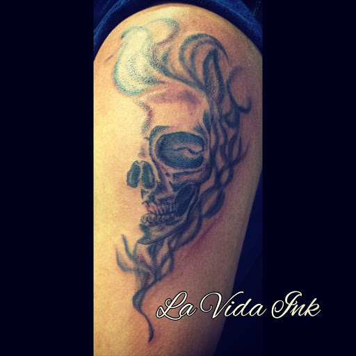 Tattoo Shop «La Vida Ink», reviews and photos, 4602 N Franklin Rd, Indianapolis, IN 46226, USA