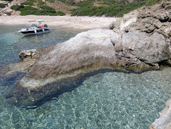 Photo de Paralia Makronissos IV avec petite baie