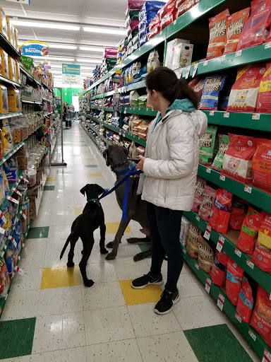 Pet Supply Store «Pet Supplies Plus», reviews and photos, 3100 Manchester Rd, Akron, OH 44319, USA