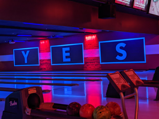 Bowling Alley «Brunswick Zone Upland Lanes», reviews and photos, 451 W Foothill Blvd, Upland, CA 91786, USA