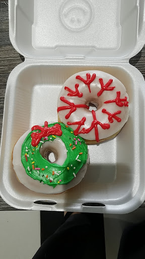 Donut Shop «Sierra Donuts», reviews and photos, 430 Anaheim Hills Rd C, Anaheim, CA 92807, USA