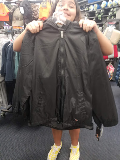 Sporting Goods Store «Big 5 Sporting Goods - San Pedro», reviews and photos, 529 S Gaffey St, San Pedro, CA 90731, USA