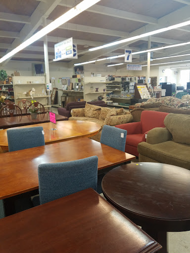 Thrift Store «TC Resale & Donation Thrift Store», reviews and photos, 5050 SE 82nd Ave, Portland, OR 97266, USA