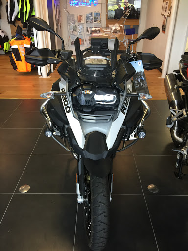 Motorcycle Dealer «Shreveport Cycles - Indian/BMW/Kawasaki», reviews and photos, 2529 E 70th St, Shreveport, LA 71105, USA