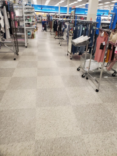 Clothing Store «Ross Dress for Less», reviews and photos, 7601 S Cicero Ave, Chicago, IL 60652, USA