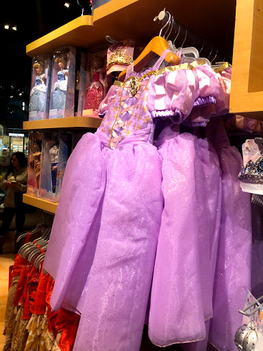 Toy Store «Disney Store», reviews and photos, 395 Santa Monica Place, Santa Monica, CA 90401, USA