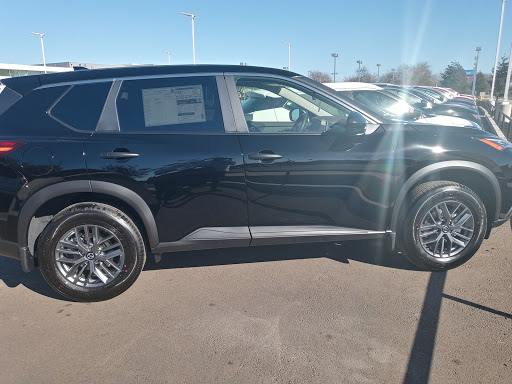 Nissan Dealer «Nissan of Stockton», reviews and photos, 3077 E Hammer Ln, Stockton, CA 95212, USA